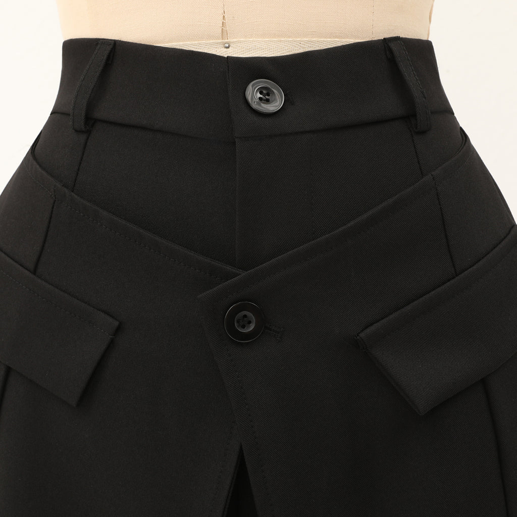 Pantalone con spacco alto