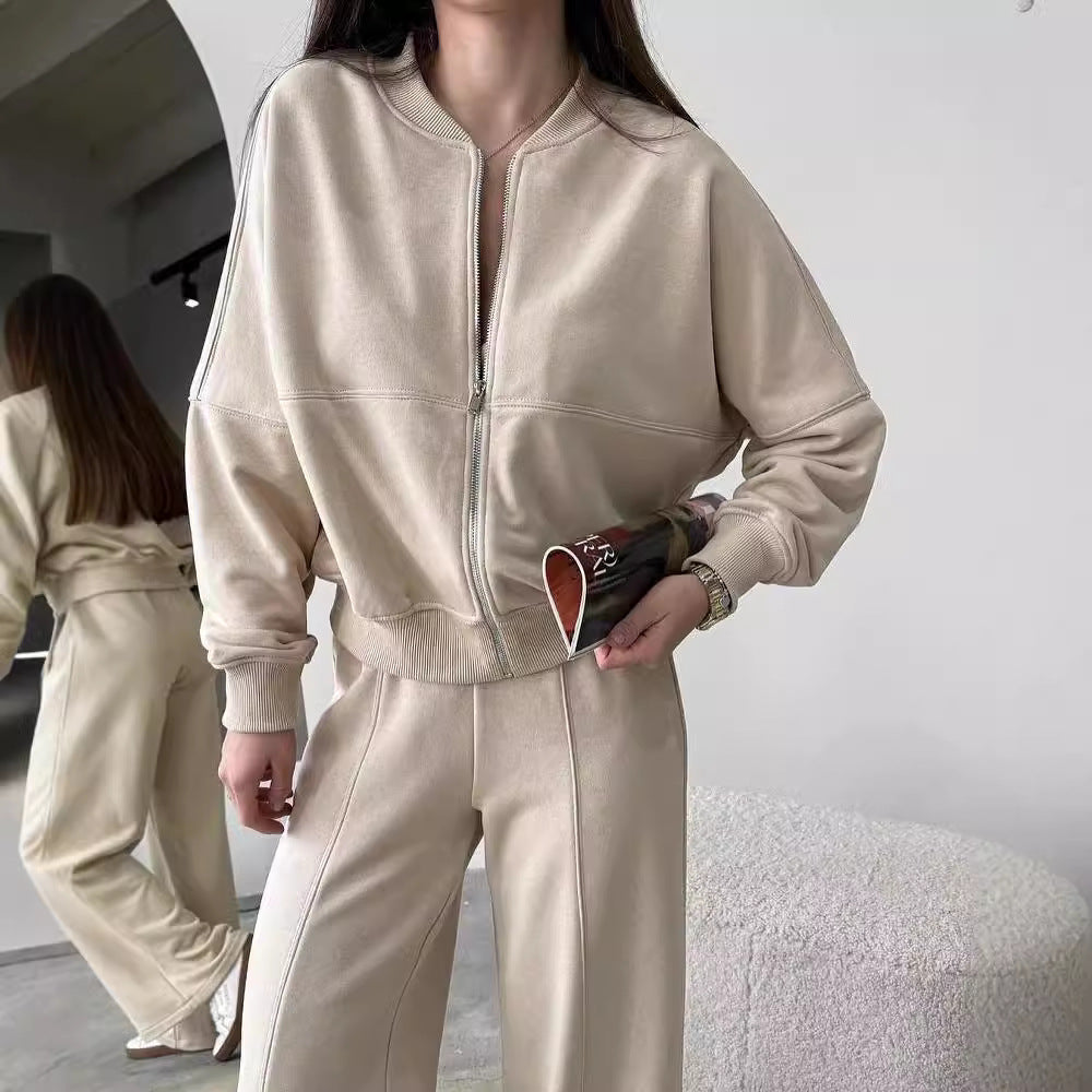 Tuta con cardigan con cerniera