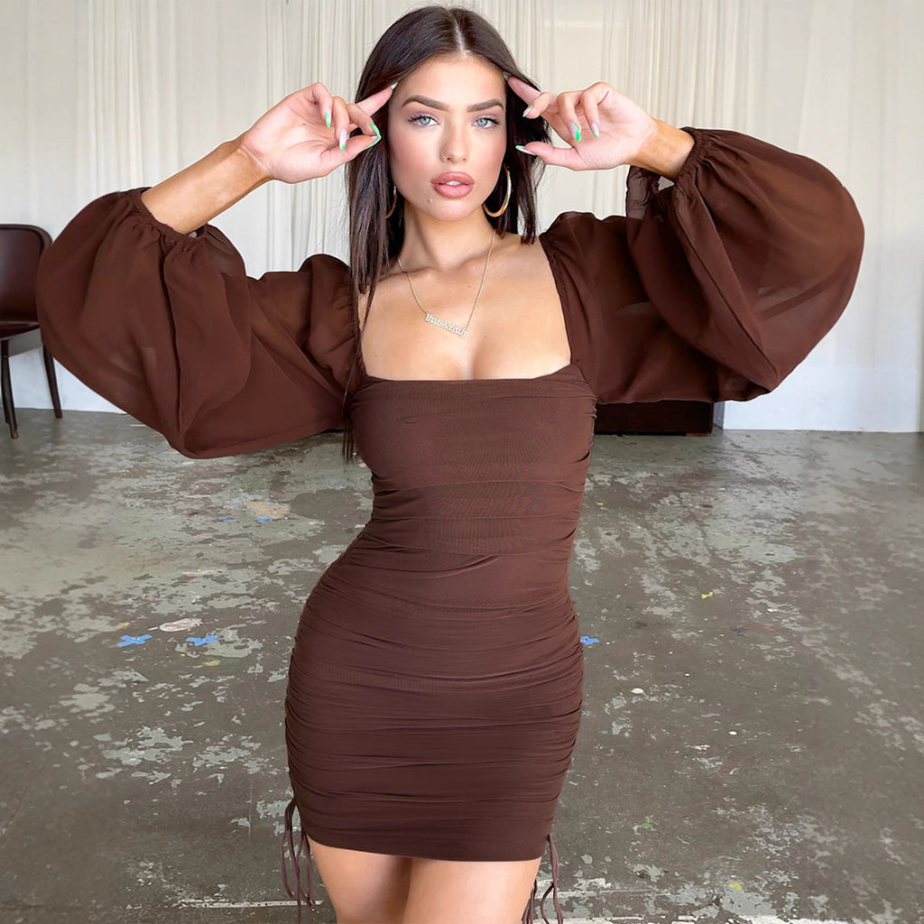 Abito con maniche balloon velate