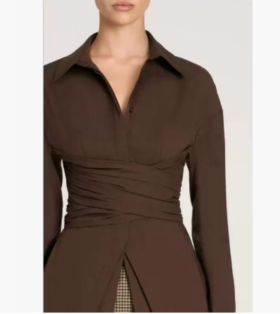 Camicia con fascia in vita